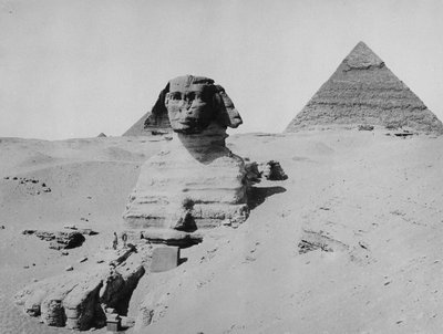 The Sphinx and the Pyramid of Chephren - The Second Pyramid, c.1904-05 by English Photographer